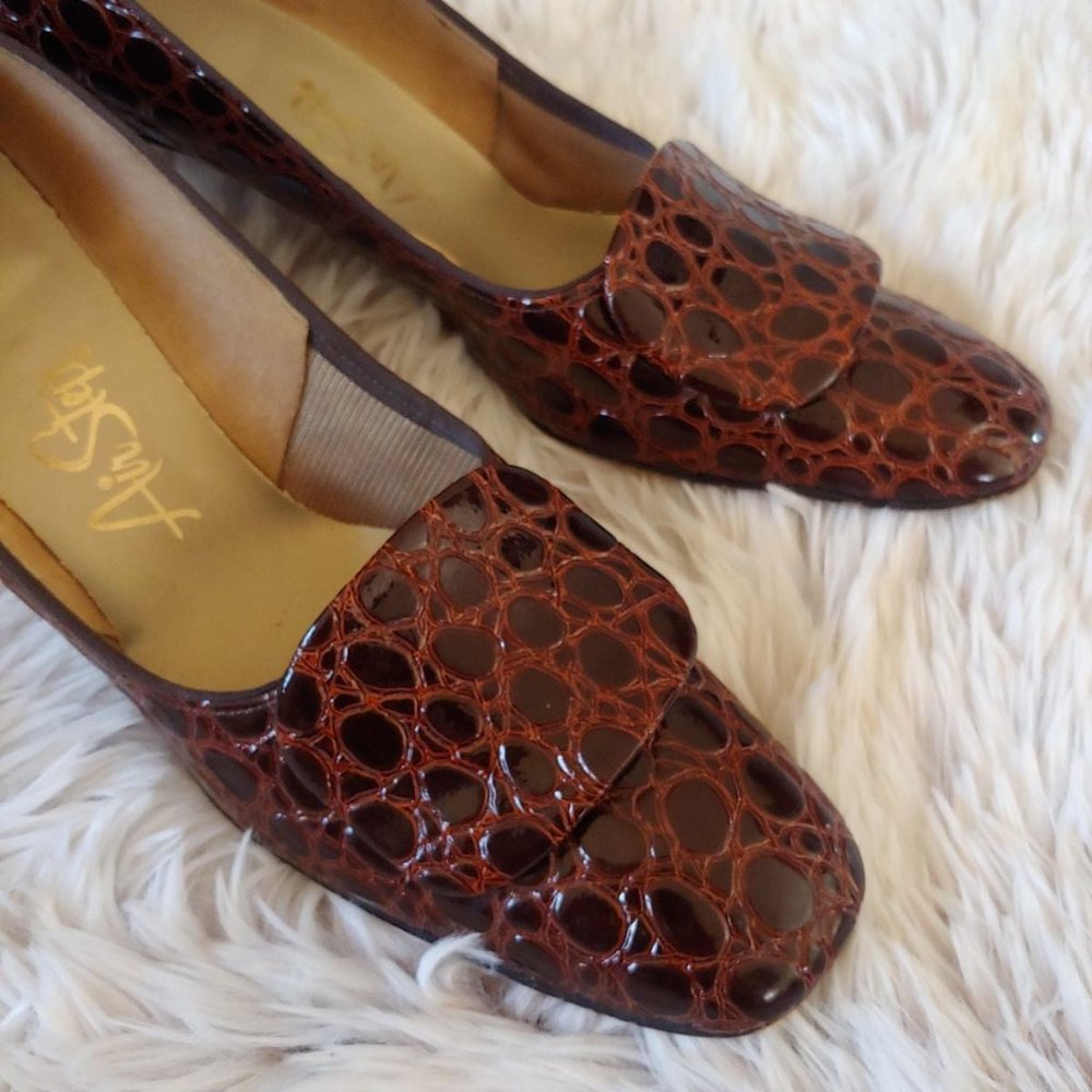 ♥️SOLD♥️Vintage Airstep 1950s 1960s Crocodile Pumps - Picture 2 of 6